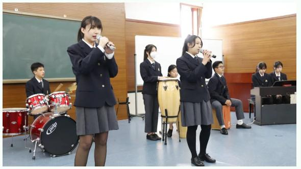 大连枫叶学校2022-2023学年高中春季招生简章