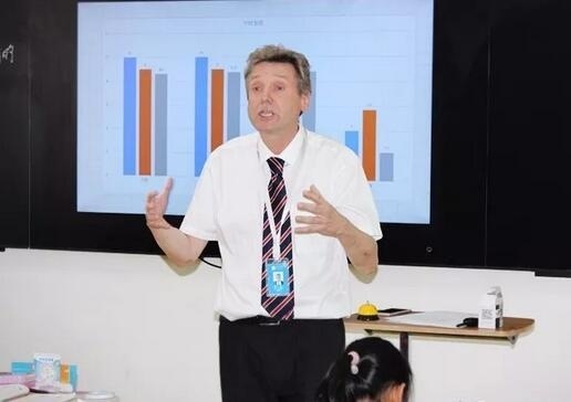 外教老师Simon Spicer.jpg