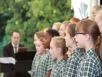 英国阿德科特女子中学