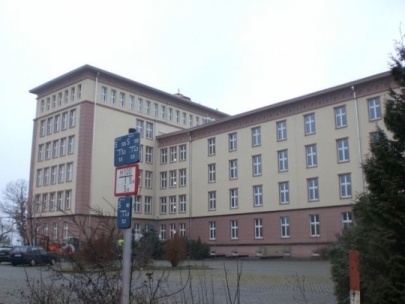 萨克森格劳豪职业学院