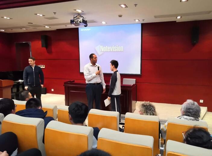 全国英语演讲比赛.jpg