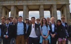 莱布尼茨高中文理中学