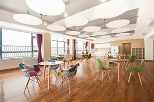 青岛耀中外籍人员子女学校校园一隅