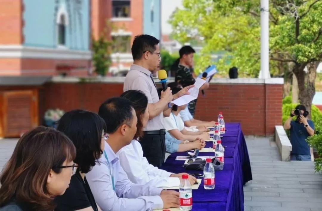 校长发言.jpg