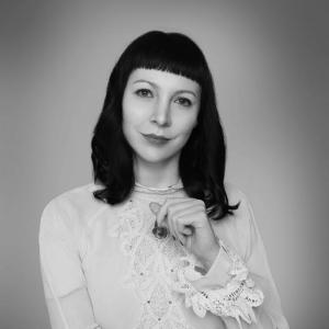 Lynsey Gibson_尤十国际艺术教育_服装设计培训