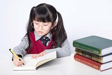 提供课后巩固专项训练，让好的学习方法成为一个好的学习习惯。