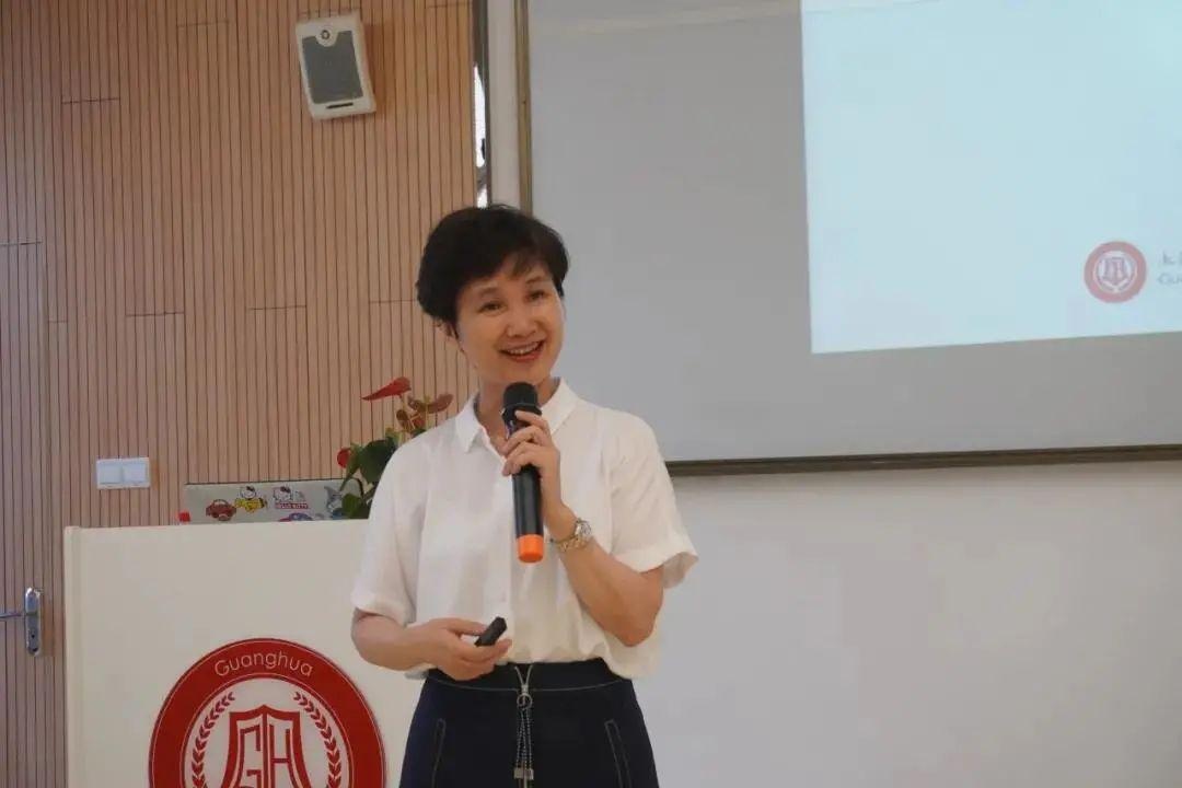 校长雷冬冬博士.jpg