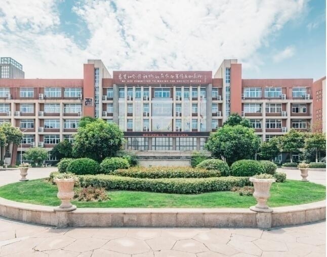 句容碧桂园学校