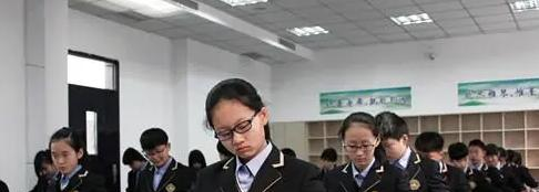 2023年青岛格兰德中学入学条件