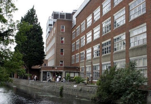 金斯顿大学