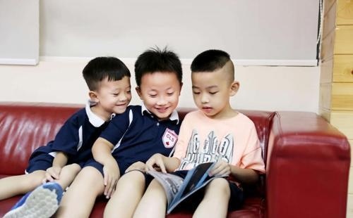 广州市番禺区剑桥郡加拿达外国语学校
