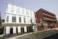 金城学院大学
