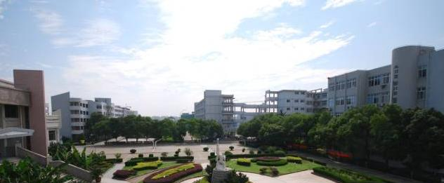 平湖職業(yè)中等專業(yè)學校