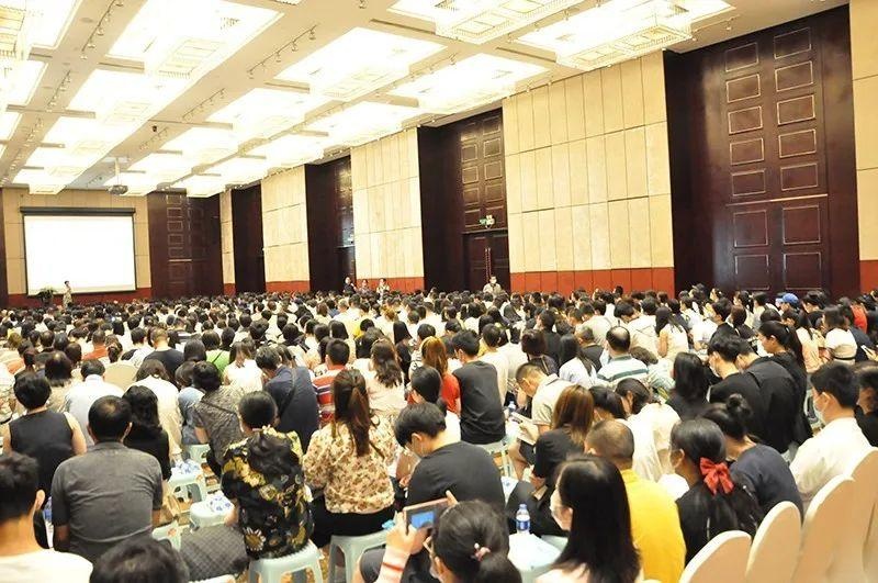光华剑桥2020级新生家长见面会.jpg