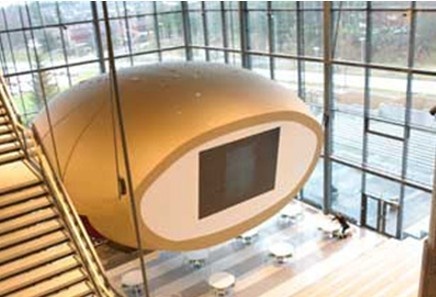 卡尔斯塔德大学