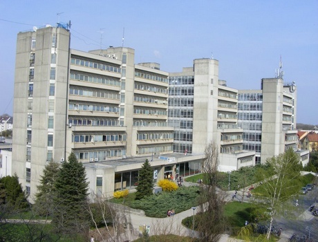 塞切尼伊什特万大学