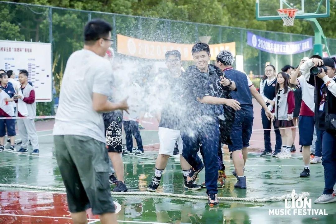 水球大战.jpg