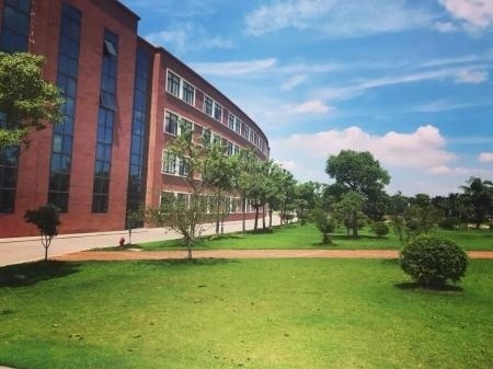 中加枫华国际学校