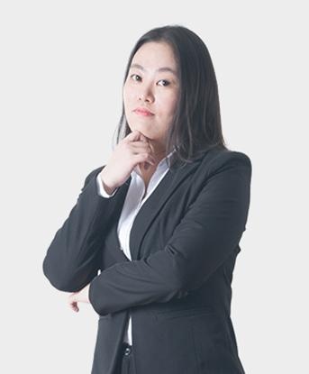  何老师 视觉设计师