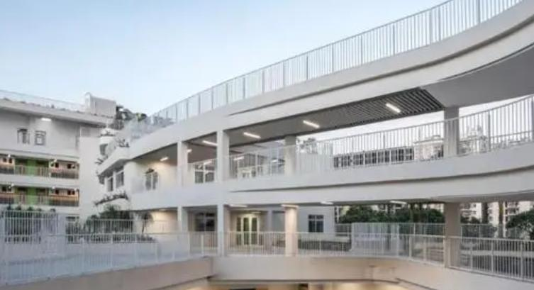 上海万科双语学校初中部2023年学费标准