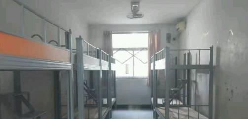 大连市皮口卫生学校