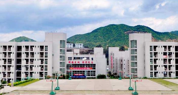 自贡旭江职业技术学校