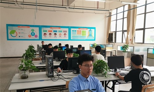 四川科华高级技工学校