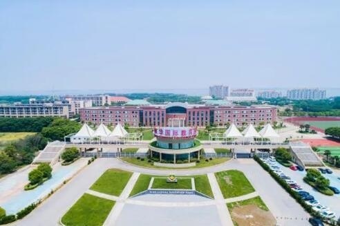 中加枫华国际学校.jpg