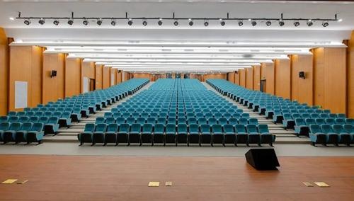 平湖卡迪夫学校会堂