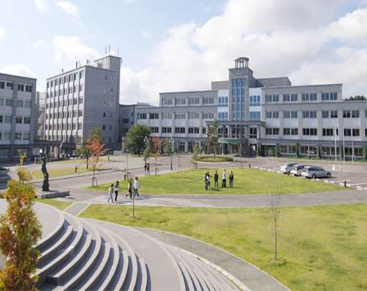 东北文化学园大学
