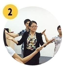 新励成生命的绽放课程赵永花老师授课现场