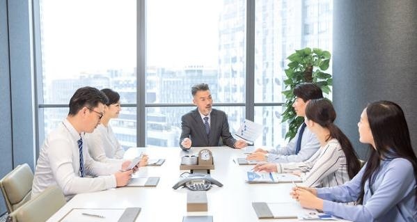 怎样控制当众演讲的紧张