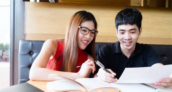 巴中联翔职业学校文秘专业介绍