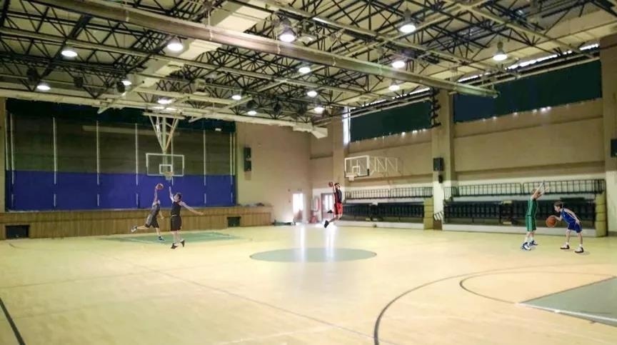 室内体育馆.jpg