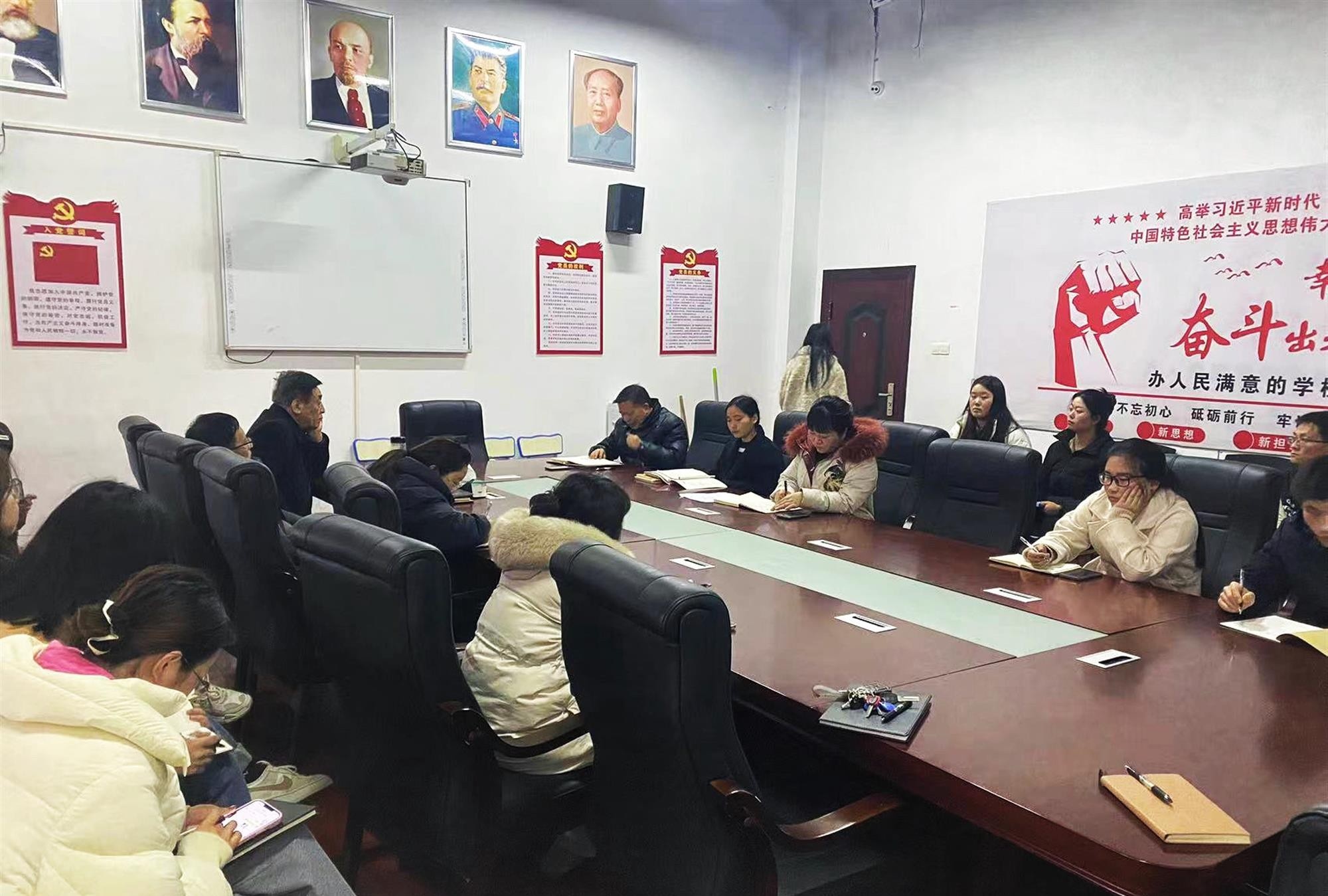 娄底湘中领航铁路卫生职业学校