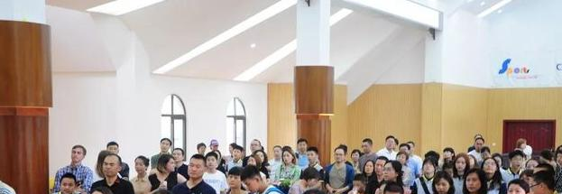 成都协同国际学校初中部网站