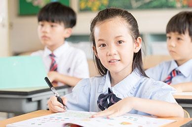 配套适合初中孩子的记忆教学软件及PPT课件，激发学习兴趣。