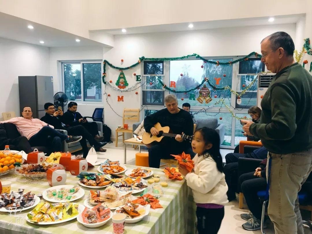 教师聚会.jpg