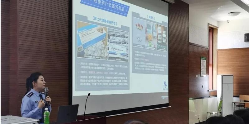 大连枫叶国际学校