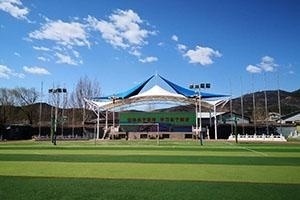 北京海淀区尚丽外国语学校操场
