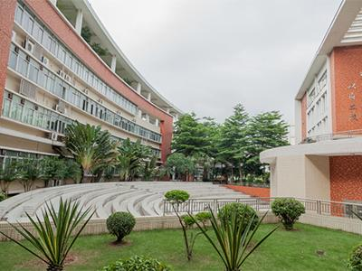 广东实验中学校园