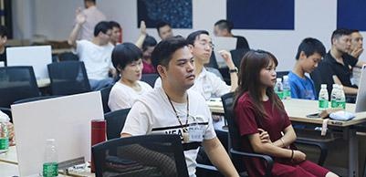 学员上课