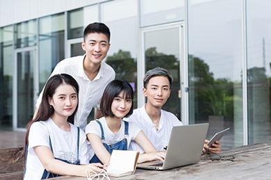 想要提升人际沟通交往能力，成为更受欢迎的人