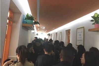 2018校园开放日接待了大量的参观家长