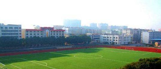 黄冈科技职业学院1