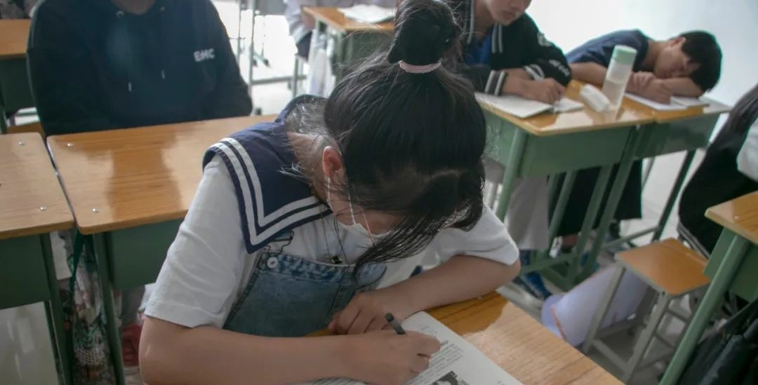 郑州平原邮电中等专业学校