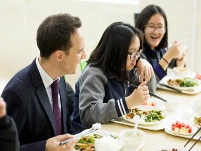 学生午餐
