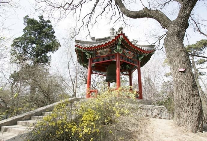 清华大学闻亭钟声