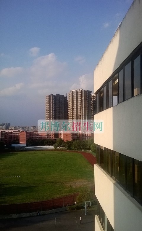 四川省信息通信学校招生办