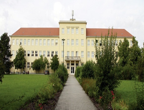 莱比锡教育合作大学